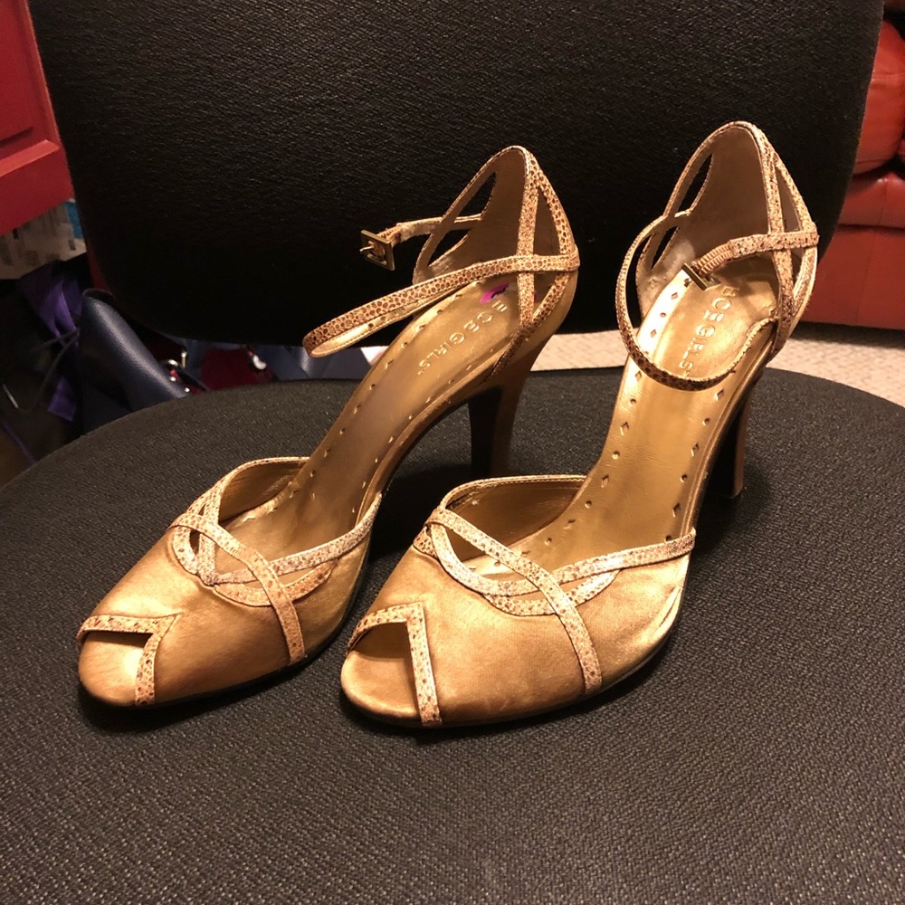 BCBGirls gold peeptoe shoe size 8